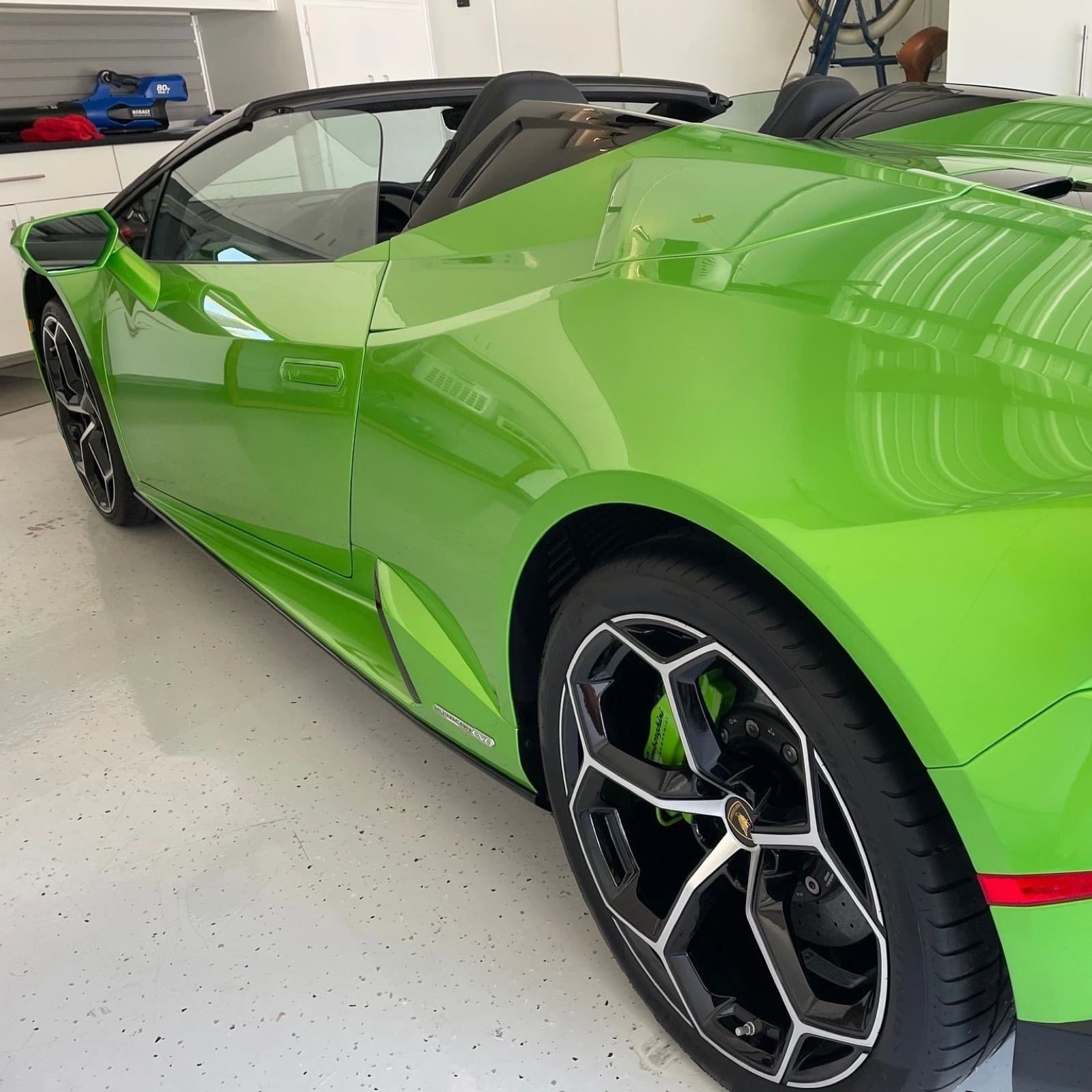 Green Lamborghini Huracán after detailing